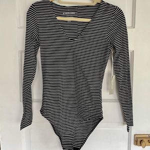 Everlane Long-Sleeve V-Neck Bodysuit